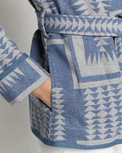 ALTERNATE VIEW OF WOMEN'S NESKOWIN WOOL WRAP JACKET IN BLUE/TAN MIX HARDING image number 3