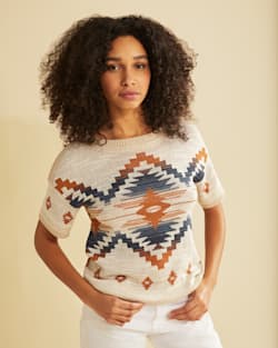 ALTERNATE VIEW OF WOMEN'S SHORT-SLEEVE GRAPHIC PULLOVER IN LINEN MULTI image number 2