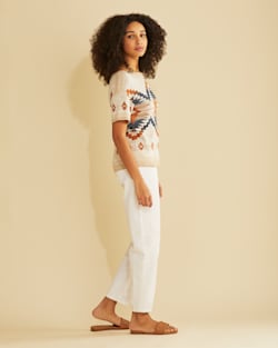 ALTERNATE VIEW OF WOMEN'S SHORT-SLEEVE GRAPHIC PULLOVER IN LINEN MULTI image number 4