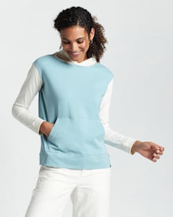 ALTERNATE VIEW OF WOMEN'S DESCHUTES COLORBLOCK HOODIE IN DUSTY AQUA/ANTIQUE WHITE image number 5