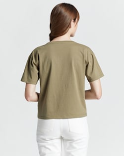 WOMEN'S CROPPED DESCHUTES HARDING TEE IN DUSTY GREEN image number 3
