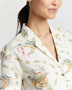 ALTERNATE VIEW OF WOMEN'S SHORT-SLEEVE COTTON CAMP SHIRT IN VINTAGE ISLAND MULTI image number 4