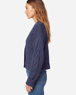 WOMEN'S CROPPED CABLE CARDIGAN IN INDIGO image number 2