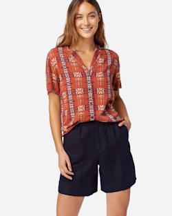 ALTERNATE VIEW OF WOMEN'S SHORT-SLEEVE PATTERNED SHIRT IN RED OCHRE image number 4