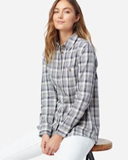 WOMEN'S BEACH SHACK SHIRT IN IVORY/NAVY PLAID image number 1