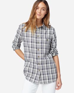 WOMEN'S BEACH SHACK SHIRT IN IVORY/NAVY PLAID image number 2