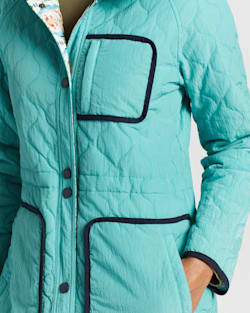 ALTERNATE VIEW OF WOMEN'S CRESCENT REVERSIBLE JACKET IN SEA BLUE image number 7