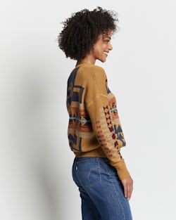 ALTERNATE VIEW OF WOMEN'S GRAPHIC COTTON SWEATER IN BRONZE CHIEF JOSEPH image number 3