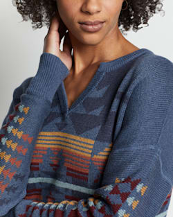 ALTERNATE VIEW OF WOMEN'S GRAPHIC COTTON SWEATER IN INDIGO CHIEF JOSEPH image number 4