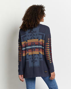 ALTERNATE VIEW OF WOMEN'S GRAPHIC OPEN FRONT CARDIGAN IN NAVY CHIEF JOSEPH image number 4
