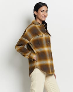ALTERNATE VIEW OF WOMEN'S WOOL SHIRT JACKET IN BROWN/GOLD OMBRE image number 2