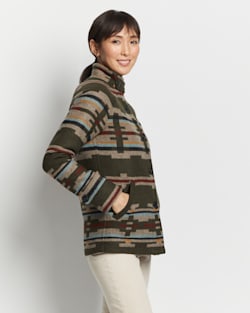 ALTERNATE VIEW OF WOMEN'S WOOL TOBOGGAN COAT IN SANDHILLS DARK OLIVE image number 3