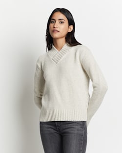 WOMEN'S HALLIE MERINO SWEATER IN SNOW HILL DONEGAL image number 1