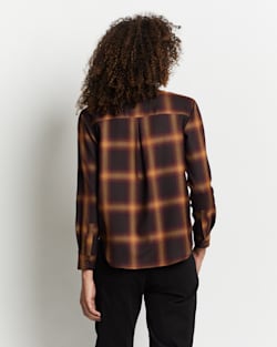 ALTERNATE VIEW OF WOMEN'S MAYWOOD MERINO SHIRT IN BLACK/GOLD OMBRE image number 4