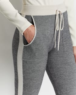 ALTERNATE VIEW OF WOMEN'S MERINO JOGGER PANTS IN CHARCOAL/IVORY image number 2