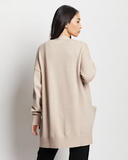 ALTERNATE VIEW OF WOMEN'S MERINO/CASHMERE COCOON CARDIGAN IN WHEAT image number 3
