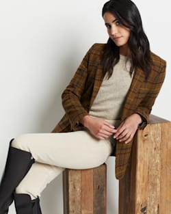 WOMEN'S DAVIS PLAID WOOL BLAZER IN BROWN image number 3