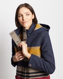 ALTERNATE VIEW OF WOMEN'S CAMP STRIPE WOOL QUILTED PARKA IN NAVY BRIDGER STRIPE image number 2