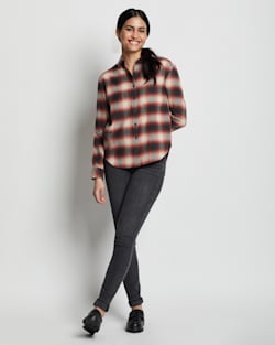 WOMEN'S BOYFRIEND DOUBLEBRUSHED FLANNEL SHIRT IN RED/CHARCOAL PLAID image number 1