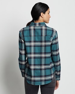 ALTERNATE VIEW OF WOMEN'S BOYFRIEND DOUBLEBRUSHED FLANNEL SHIRT IN BALSAM/IVORY PLAID image number 5