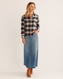 ALTERNATE VIEW OF WOMEN'S BOYFRIEND DOUBLE-BRUSHED FLANNEL SHIRT IN BLUE/RED GERANIUM PLAID image number 4
