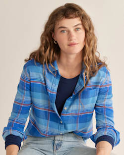 ALTERNATE VIEW OF WOMEN'S BOYFRIEND DOUBLE-BRUSHED FLANNEL SHIRT IN BLUE/REDWOOD PLAID image number 2