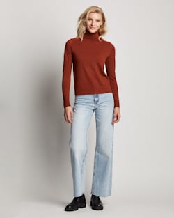 ALTERNATE VIEW OF WOMEN'S RAGLAN MERINO TURTLENECK IN RED SPICE HEATHER image number 2