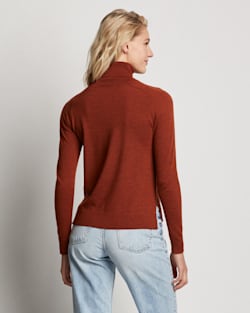 ALTERNATE VIEW OF WOMEN'S RAGLAN MERINO TURTLENECK IN RED SPICE HEATHER image number 4