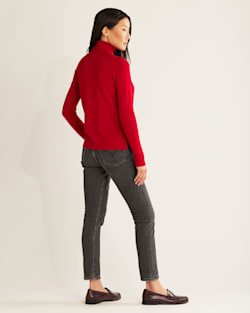 ALTERNATE VIEW OF WOMEN'S RAGLAN MERINO TURTLENECK IN SALSA HEATHER image number 3