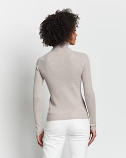 ALTERNATE VIEW OF WOMEN'S RIB MERINO TURTLENECK IN SOFT TAUPE HEATHER image number 4