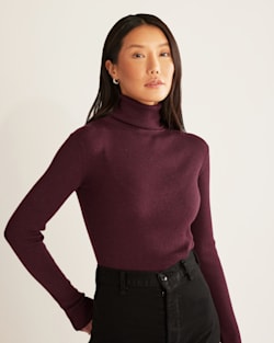 ALTERNATE VIEW OF WOMEN'S RIB MERINO TURTLENECK IN WINDSOR WINE HEATHER image number 4