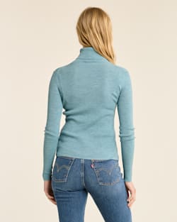 ALTERNATE VIEW OF WOMEN'S FITTED MERINO TURTLENECK IN ATLANTIC BLUE HEATHER image number 3