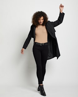 WOMEN'S PACIFICA MINI RIPSTOP TRENCH IN BLACK image number 2