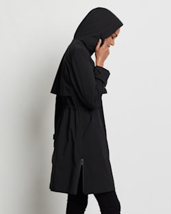 ALTERNATE VIEW OF WOMEN'S PACIFICA MINI RIPSTOP TRENCH IN BLACK image number 4