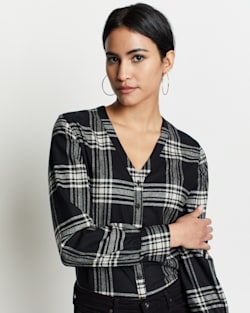 ALTERNATE VIEW OF WOMEN'S LENA MERINO V-NECK SHIRT IN BLACK/IVORY TARTAN image number 4