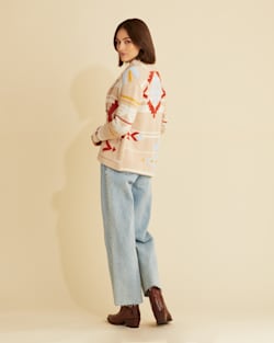 ALTERNATE VIEW OF WOMEN'S TAOS CARDIGAN IN IRISH CREAM MULTI image number 3