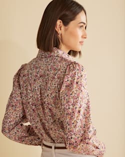 ALTERNATE VIEW OF WOMEN'S WINONA PUFF SLEEVE SHIRT IN MISTY ROSE FLORAL image number 4