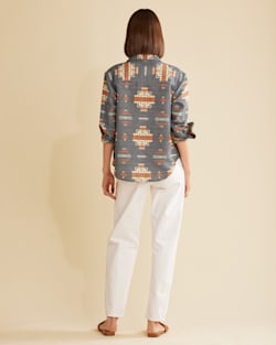 ALTERNATE VIEW OF WOMEN'S DOUBLESOFT LONG BEACH SHIRT IN BLUE CHIEF JOSEPH image number 3