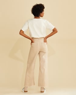 ALTERNATE VIEW OF WOMEN'S CROPPED DESCHUTES GRAPHIC TEE IN SOFT ECRU image number 3