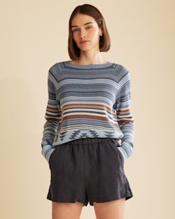 ALTERNATE VIEW OF WOMEN'S PULL-ON LINEN SHORTS IN DARK INDIGO image number 5