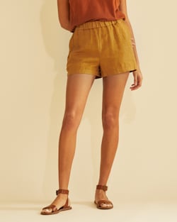 ALTERNATE VIEW OF WOMEN'S PULL-ON LINEN SHORTS IN MEDAL BRONZE image number 2