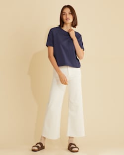 WOMEN'S DESCHUTES RAGLAN-SLEEVE TEE IN NAVY image number 1