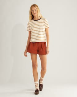 ALTERNATE VIEW OF WOMEN'S SANDY DESCHUTES STRIPE TEE IN ANTIQUE WHITE/HONEY MUSTARD image number 4