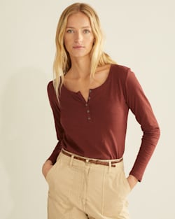 WOMEN'S LONG-SLEEVE COTTON SLUB HENLEY TEE IN BRANDIED PLUM image number 1