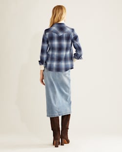 ALTERNATE VIEW OF WOMEN'S SNAP-FRONT CANYON SHIRT IN BLUE MIX OMBRE image number 3