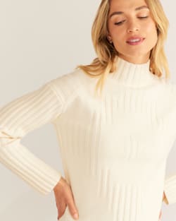 ALTERNATE VIEW OF WOMEN'S OVERSIZED MOCKNECK PULLOVER IN IVORY image number 5