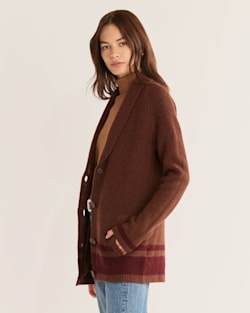 ALTERNATE VIEW OF WOMEN'S STRIPED SHAWL-COLLAR SHETLAND CARDIGAN IN BROWN HEATHER/MAROON image number 4