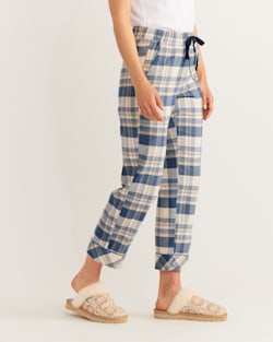 undefined image number 3