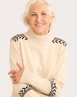 ALTERNATE VIEW OF WOMEN'S VINTAGE MOCKNECK MERINO PULLOVER IN OATMILK/BLACK image number 5