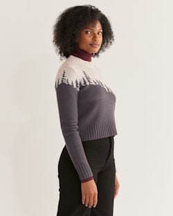 ALTERNATE VIEW OF WOMEN'S TIMBERLINE MERINO PULLOVER IN CHARCOAL/IVORY image number 2